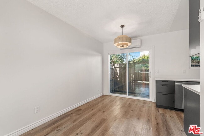 Photo - 1937 22nd St Unit 1