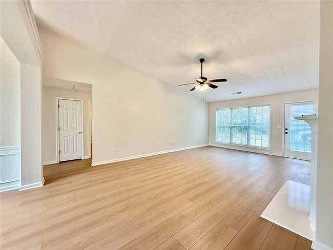 Photo - 1070 Rafington Dr