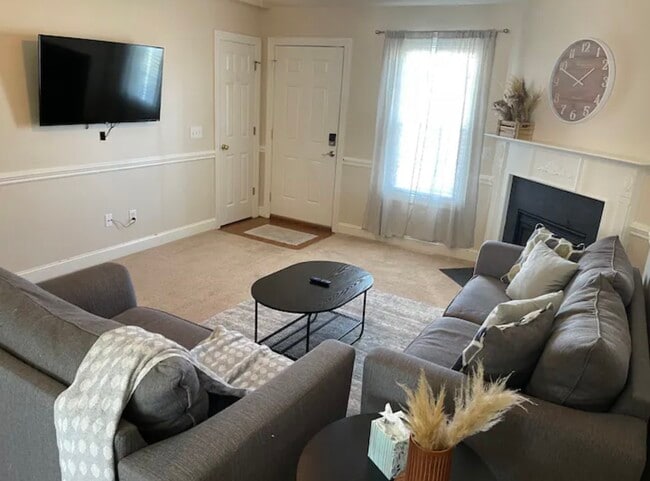 Photo - 3608 B Palmer Dr