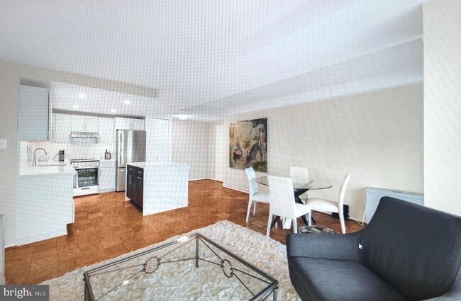 Building Photo - 1311 Delaware Ave SW Unit S331