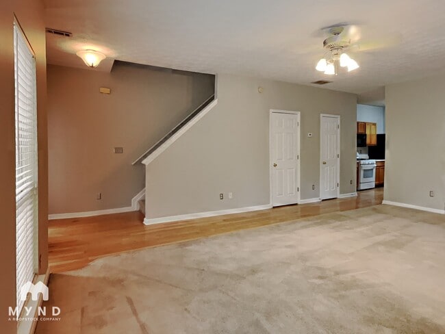 Photo - 942 Tree Creek Pkwy