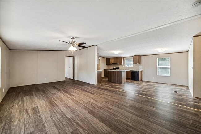 21144 Live Oak St