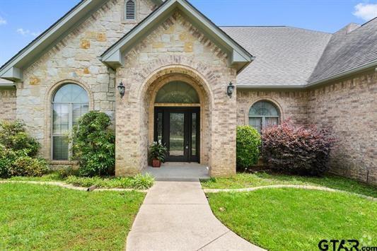 Building Photo - 15233 Wagon Wheel Cir Rental