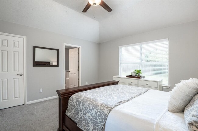 Photo - 5830 Whitwell Dr