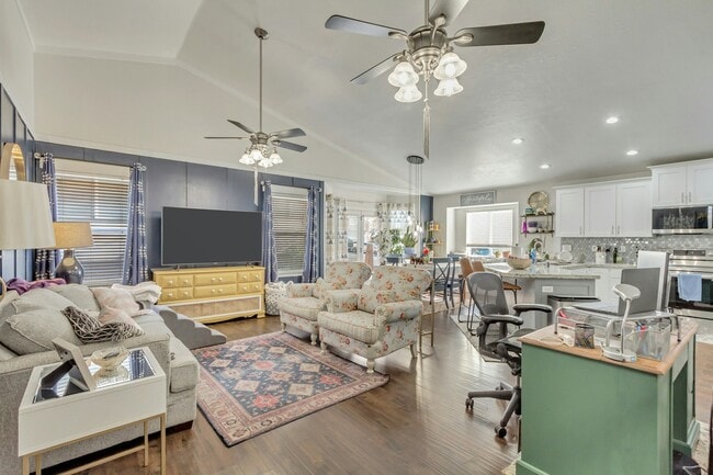 Photo - 1105 S 1420 E