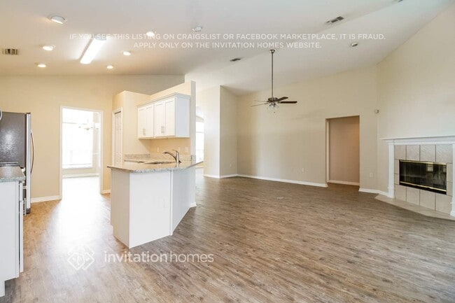 Photo - 139 Varsity Cir