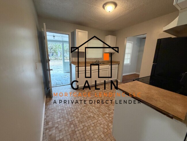 Photo - 261 W 73rd St