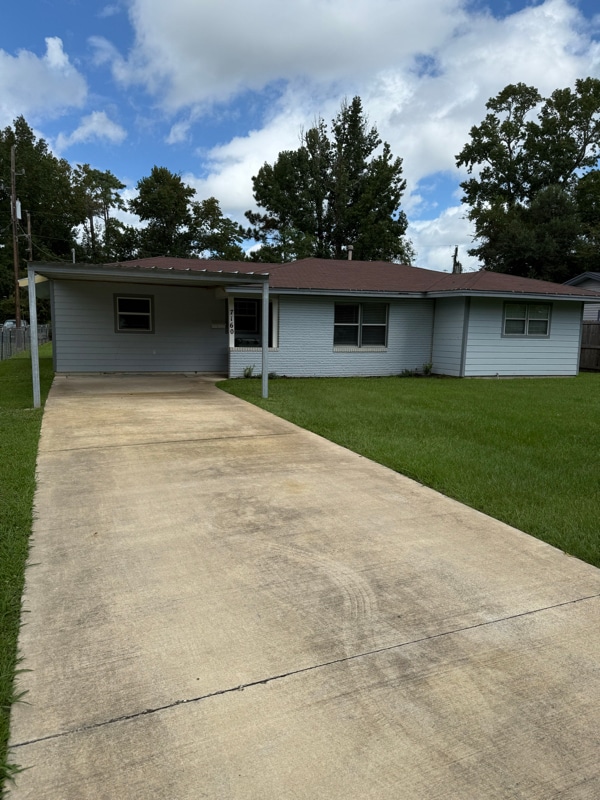 Building Photo - 7160 Click Dr