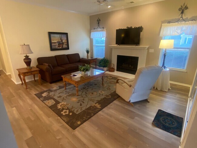 Photo - Two Bedroom Two Bathroom Villa Townhouse