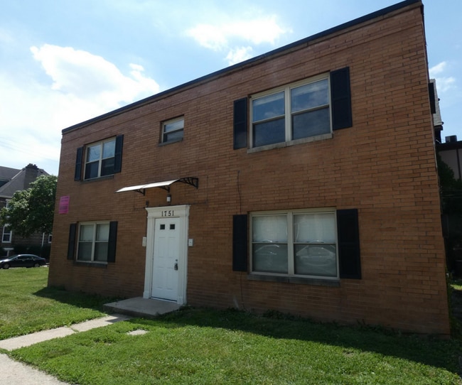 Photo - 1751 Summit St Unit A