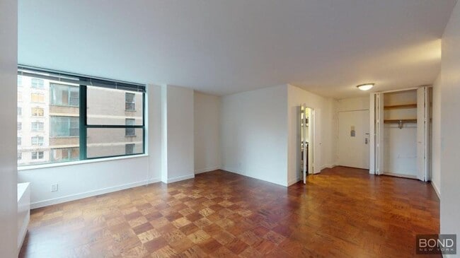 Building Photo - 1 bedroom in NEW YORK NY 10024 Unit 8E