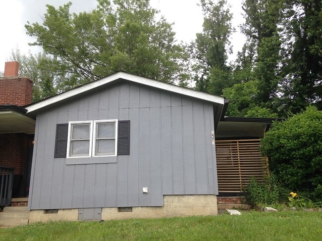 Photo - 155 Clement St