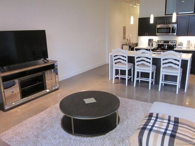 3099 Biddle Ave Unit 303