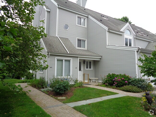 Building Photo - 560 Silver Sands Rd Unit 601 Rental