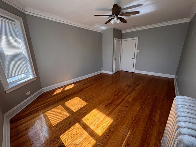 Photo - 652-658 E 81st St Unit 656-3