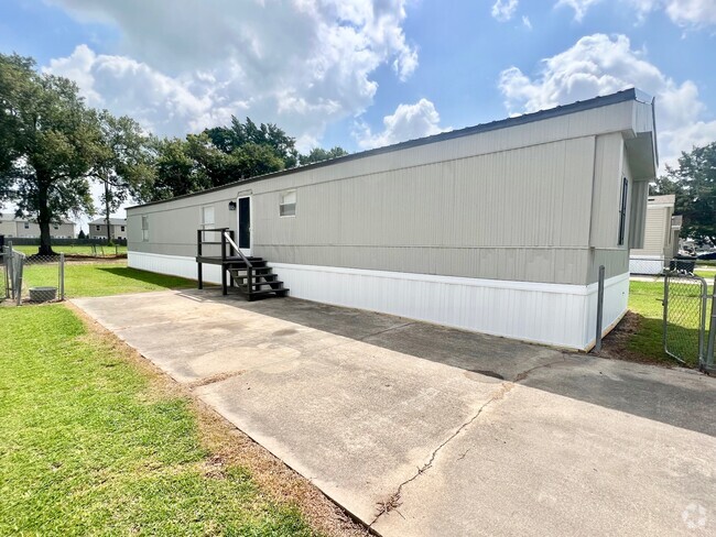 Building Photo - 1617 Bradley Ln Rental
