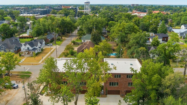 Photo - 501 NW B St Unit ID1303242P