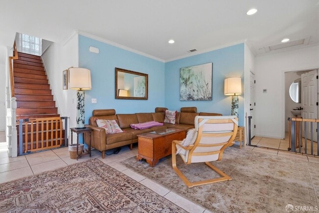 Photo - 820 Almar Ave