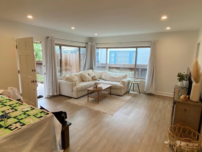 Photo - 1715 Glendon Ave