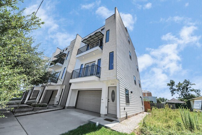 Photo - 1112 Amundsen St