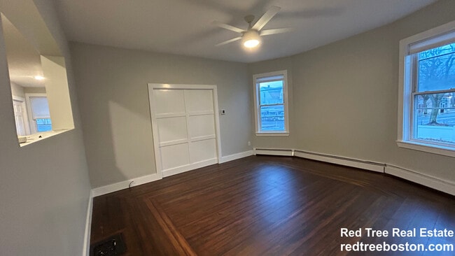 Photo - 158 Holland St