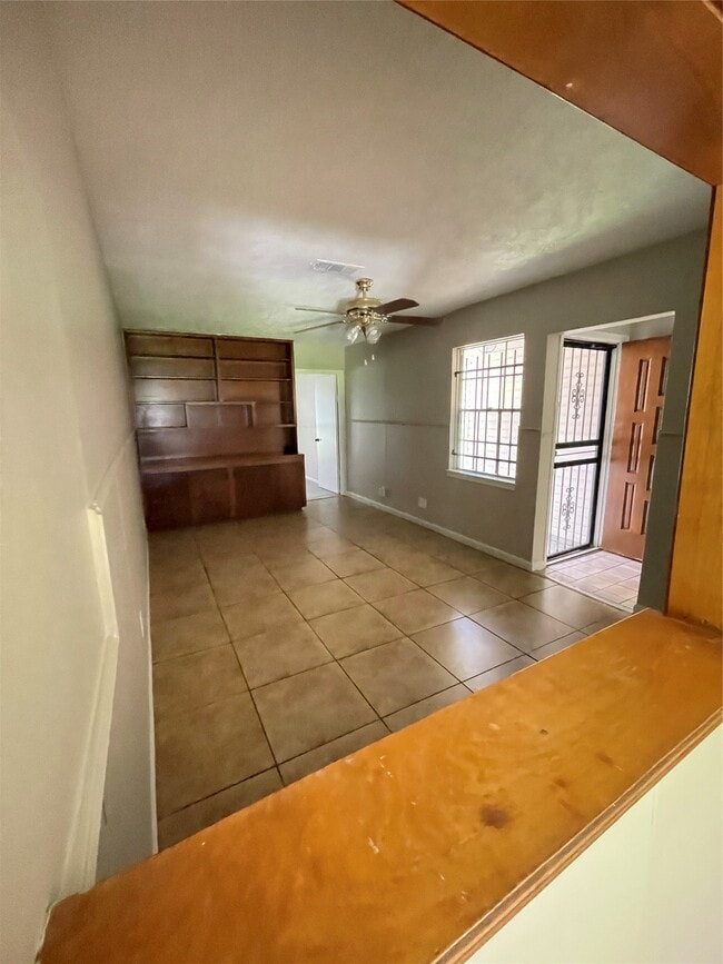 Photo - 1212 Avenue M