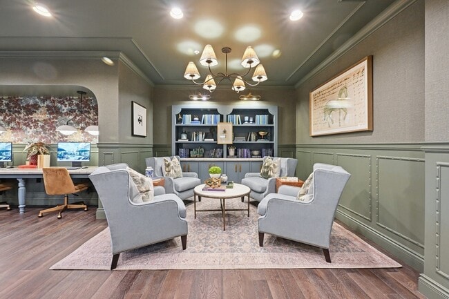 Photo - Wilshire Apartments