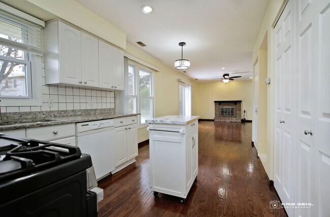 Photo - 467 Highland Grove Dr