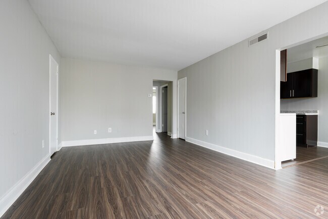 2HAB, 1BA - 900 ft²