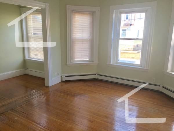 Photo - 76 Easton St