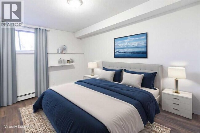 Photo - 216 Doverglen Crescent SE