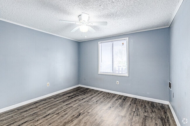 1 BR, 1 BA - 576SF - Orlando Terrace