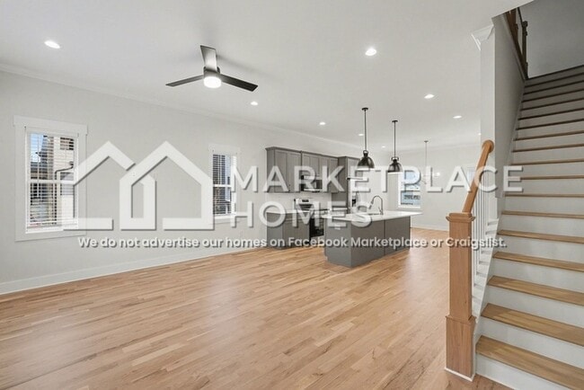 Photo - 1034 E Trinity Ln