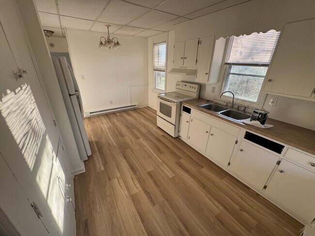 Photo - 301 N Market St