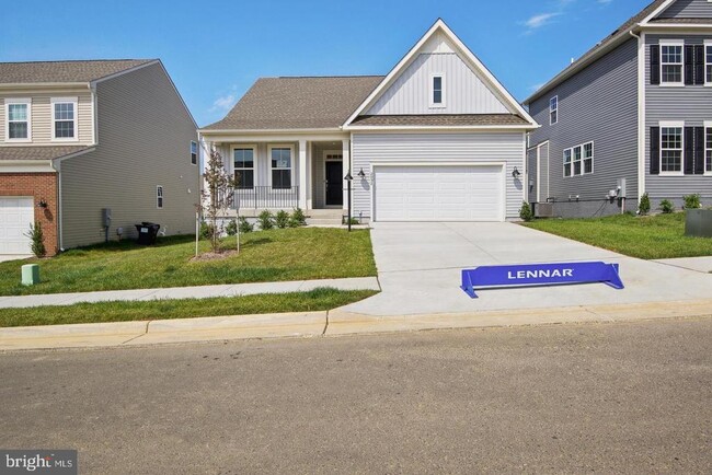 Photo - 955 Barksdale Dr House