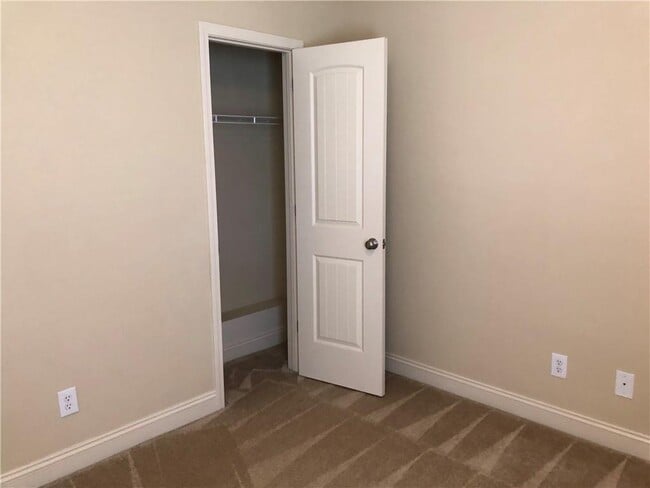 Photo - 8195 Savage Loop