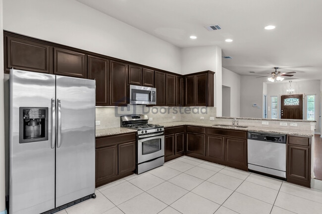Photo - 9405 Sweetgum Dr House