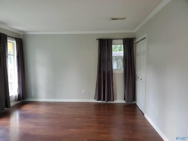 Photo - 2248 Norwood Dr NW