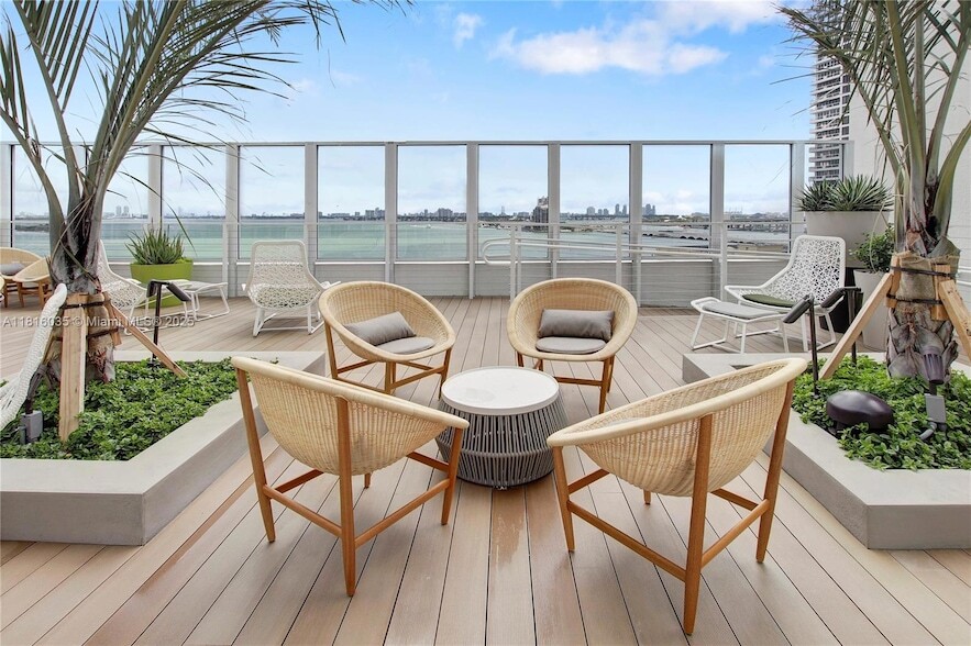 Photo - 1756 N Bayshore Dr