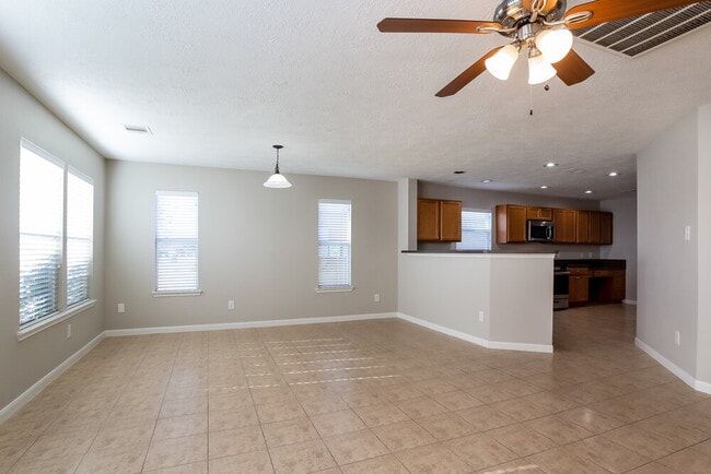 Photo - 1227 Grassy View Dr