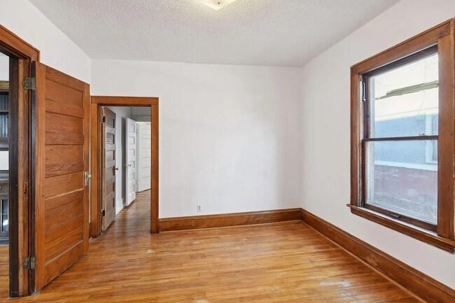 Photo - 104 W 27th St Unidad 1