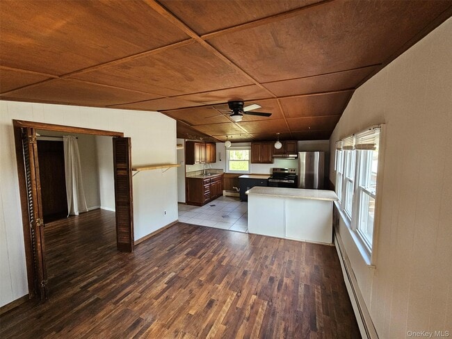 Building Photo - 639 State Rte 55 Unit 2