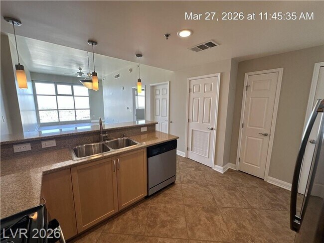 Photo - 1-BEDROOM UNIT AT THE OGDEN HIGHRISE! Unidad 2202