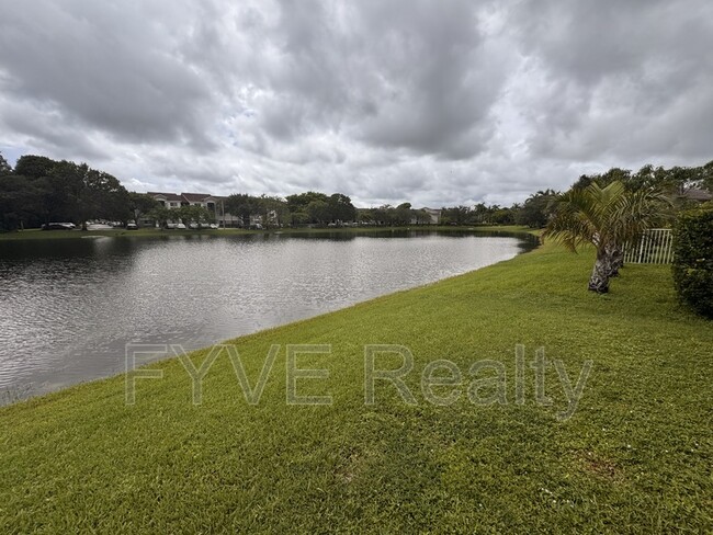 Photo - 3574 Lakewood Pl Townhome