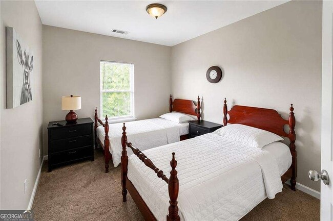Photo - 809 Spencer St NW