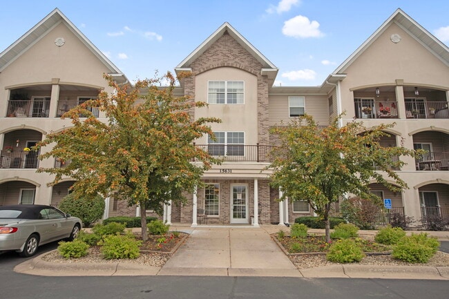 Photo - 15631 Linnet St NW Unit 110