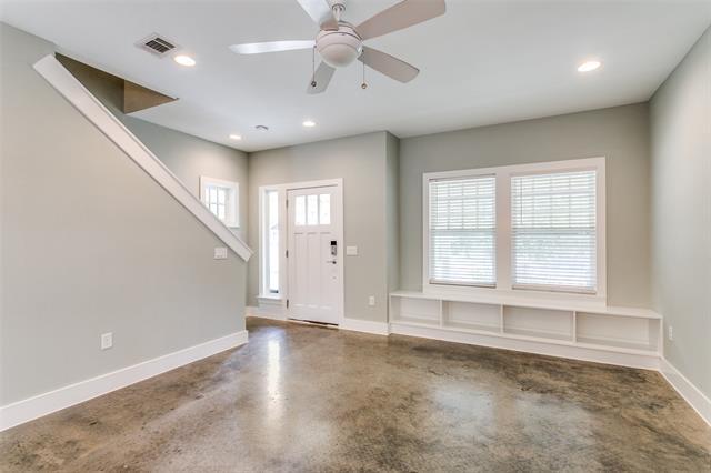 Photo - 911 Cedar Hill Ave