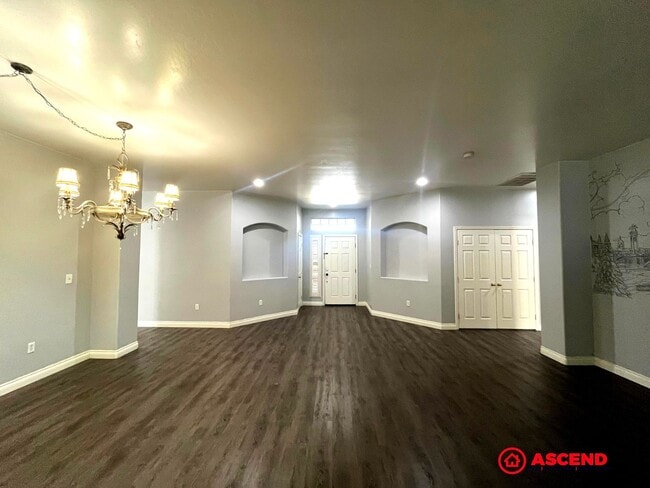 Photo - Beautiful 4 Bedroom Home in the Southwest!