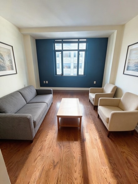 Photo - 105 Greene St