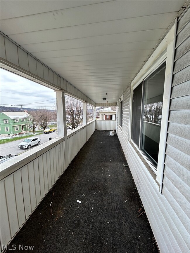 Photo - 121 Parr Ave